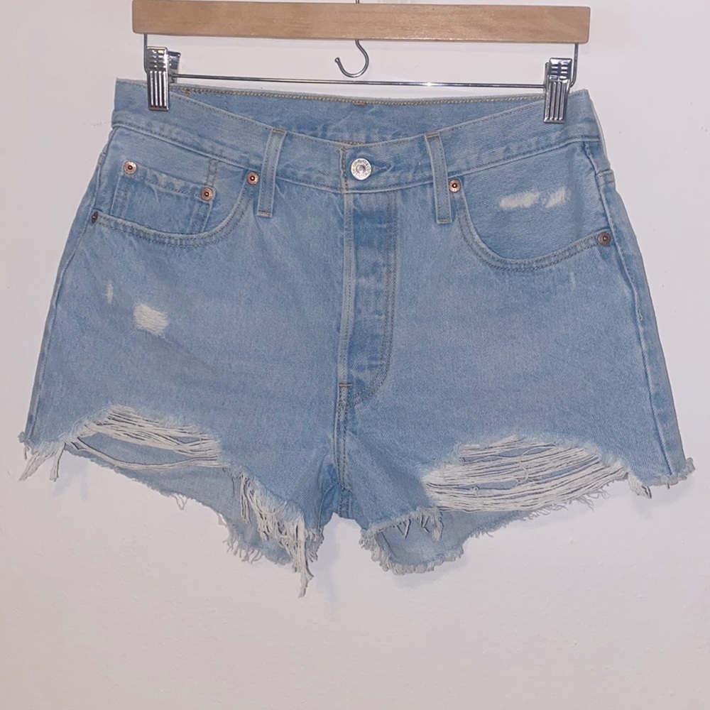 Levi’s 501 •New/Never Worn •High Rise• Cut Off Short